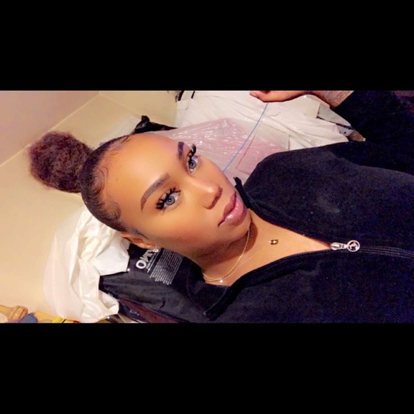 Meet your Posher, Dennis - Picture 1 of 1